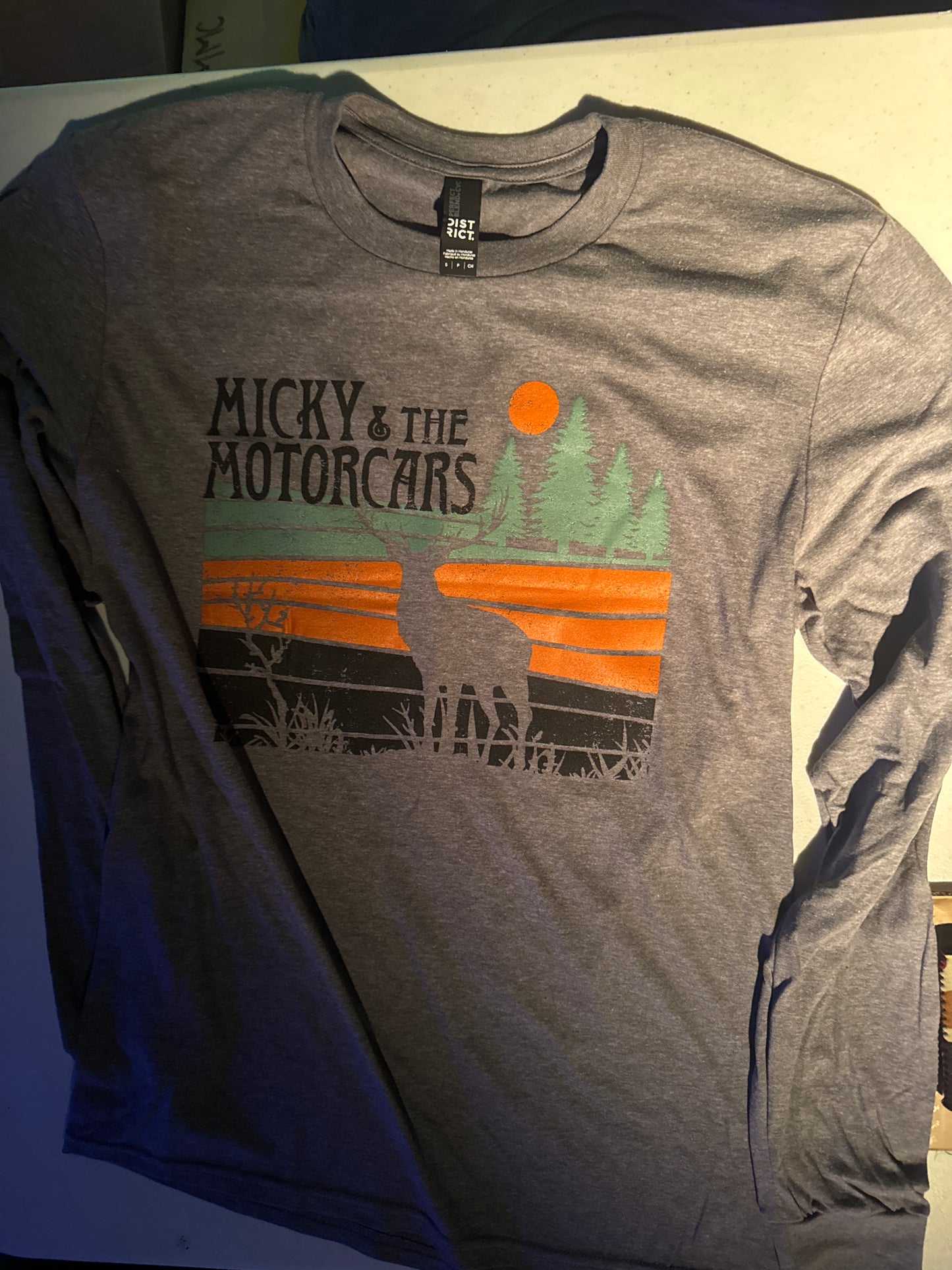 Long Sleeve Gray Deer